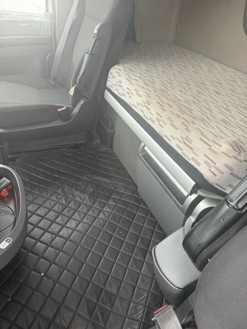 Daf XF, снимка 11 - Камиони - 53419769