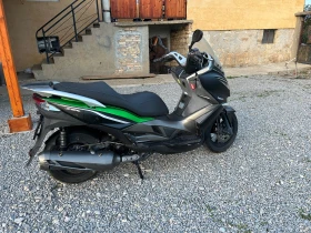     Kawasaki J300  