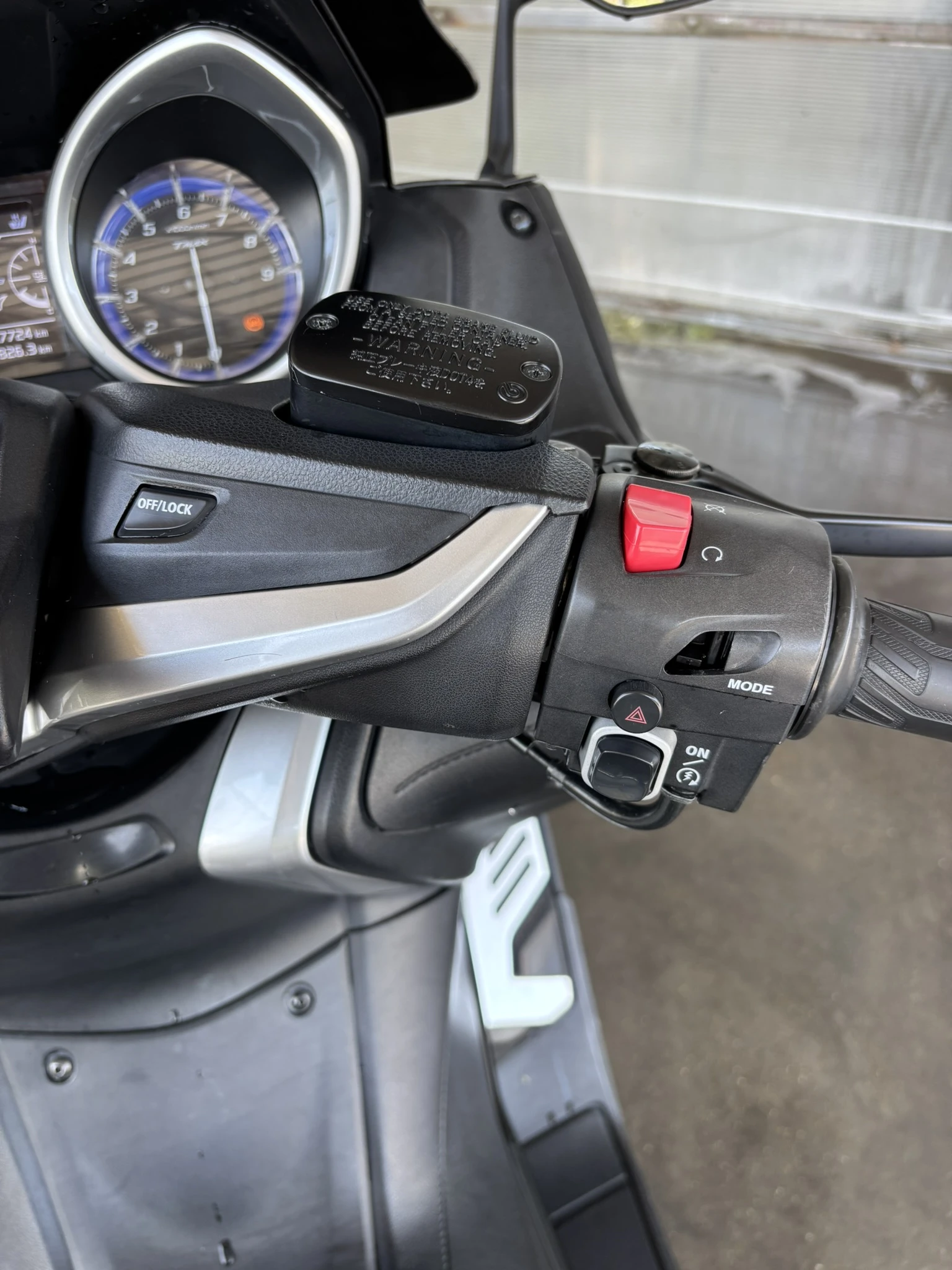 Yamaha T-max DX - изображение 10