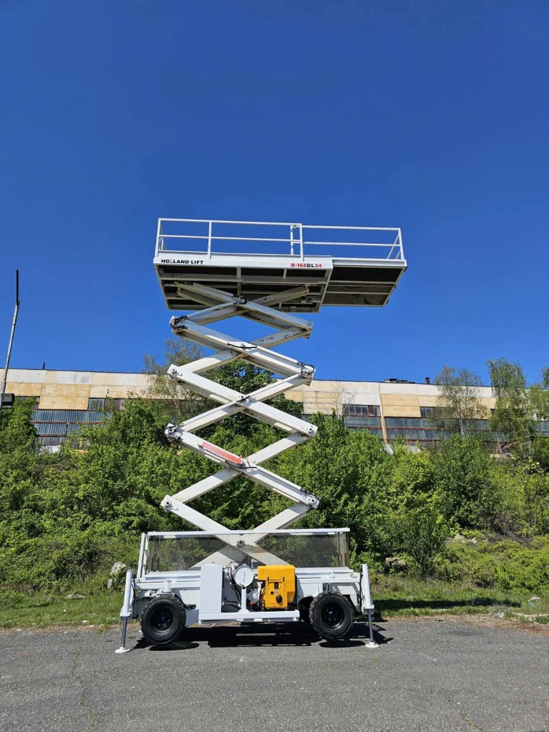 Автовишка Друга марка Holland Lift 165DL24, снимка 5 - Индустриална техника - 50098082