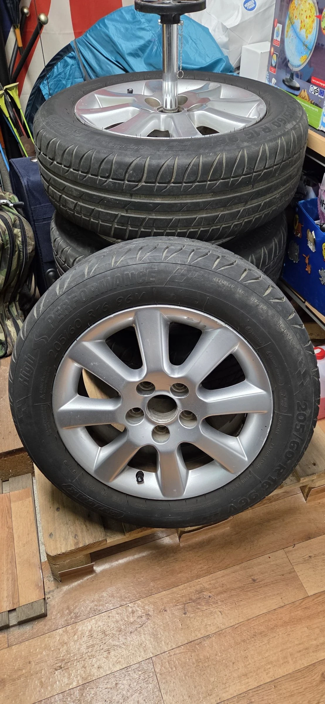 Гуми с джанти Tigar 205/60R16, снимка 15 - Гуми и джанти - 54051489