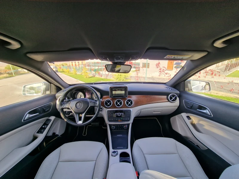 Mercedes-Benz CLA 220, снимка 11 - Автомобили и джипове - 47522920