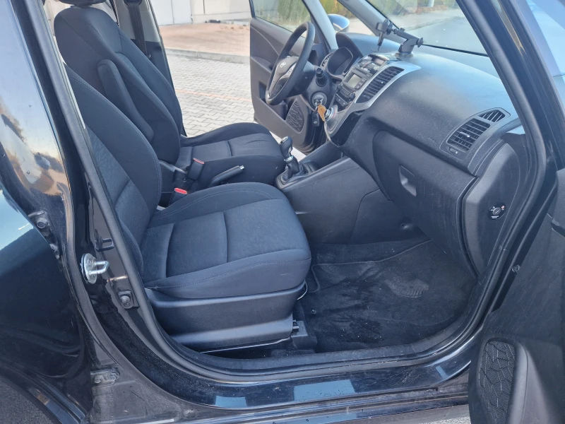 Hyundai Ix20 1.6I/Benzin, снимка 11 - Автомобили и джипове - 47918327