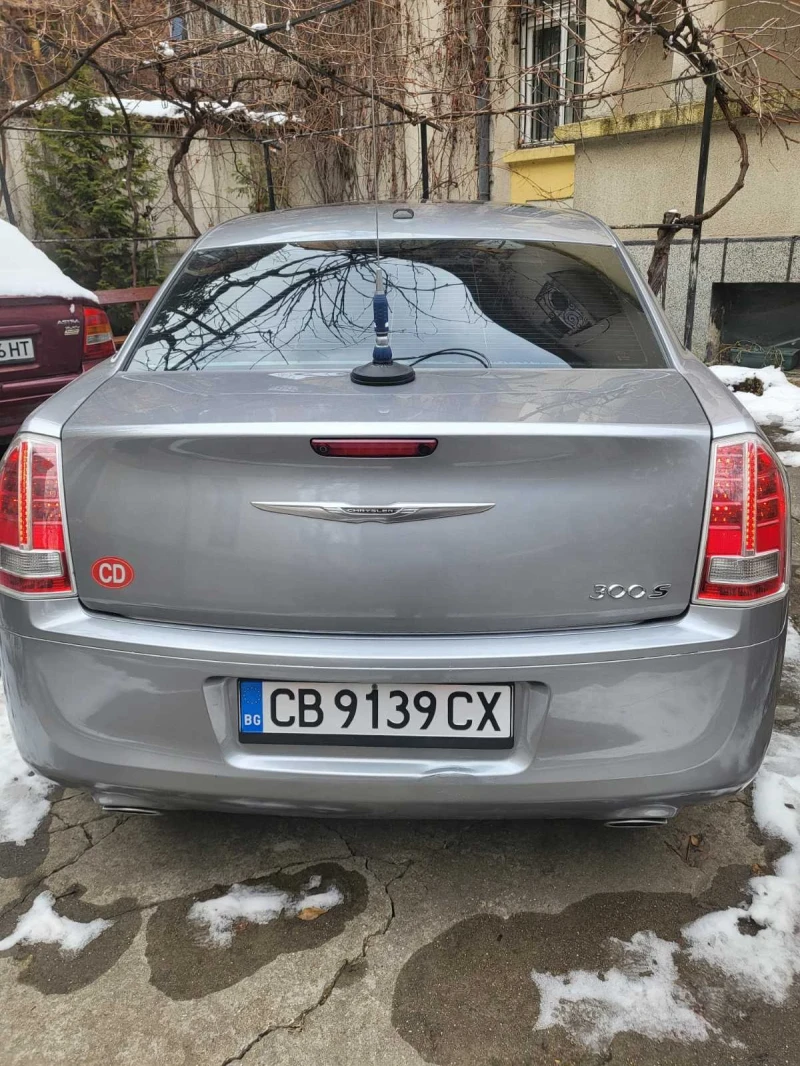 Chrysler 300c 3.6, снимка 3 - Автомобили и джипове - 48813403