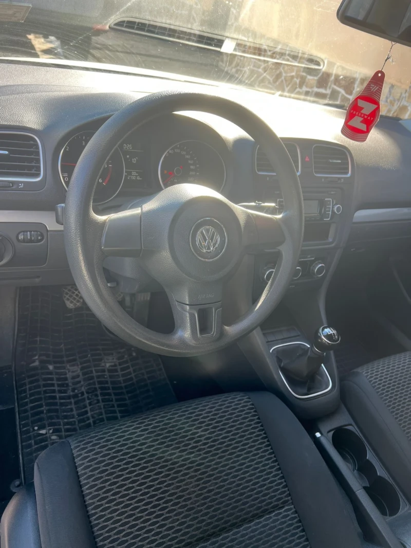 VW Golf Variant 1.6, снимка 4 - Автомобили и джипове - 49119040