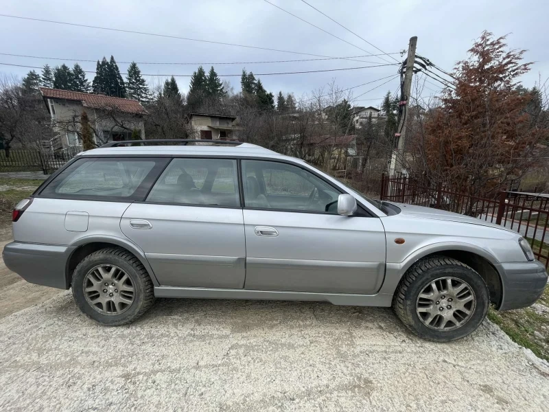 Subaru Outback 3.0 H6, снимка 4 - Автомобили и джипове - 49548186