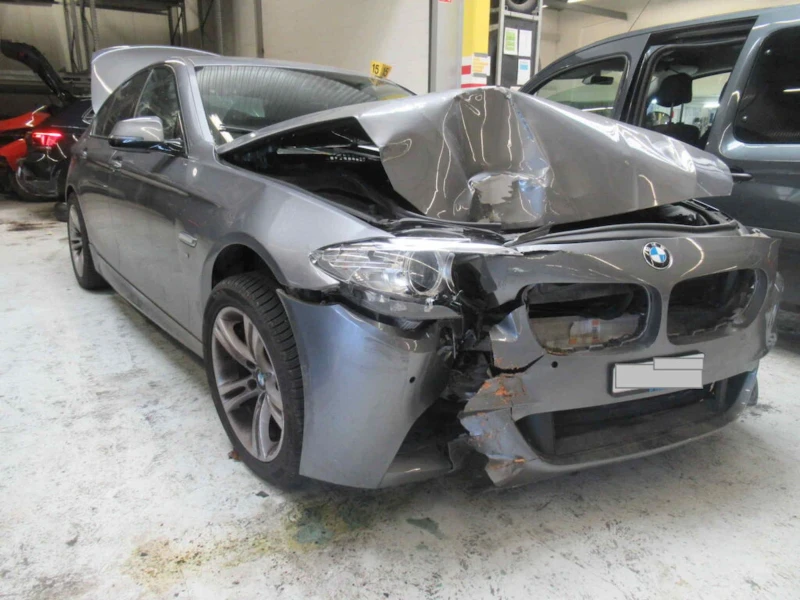 BMW 530 530xd, снимка 2 - Автомобили и джипове - 52724459