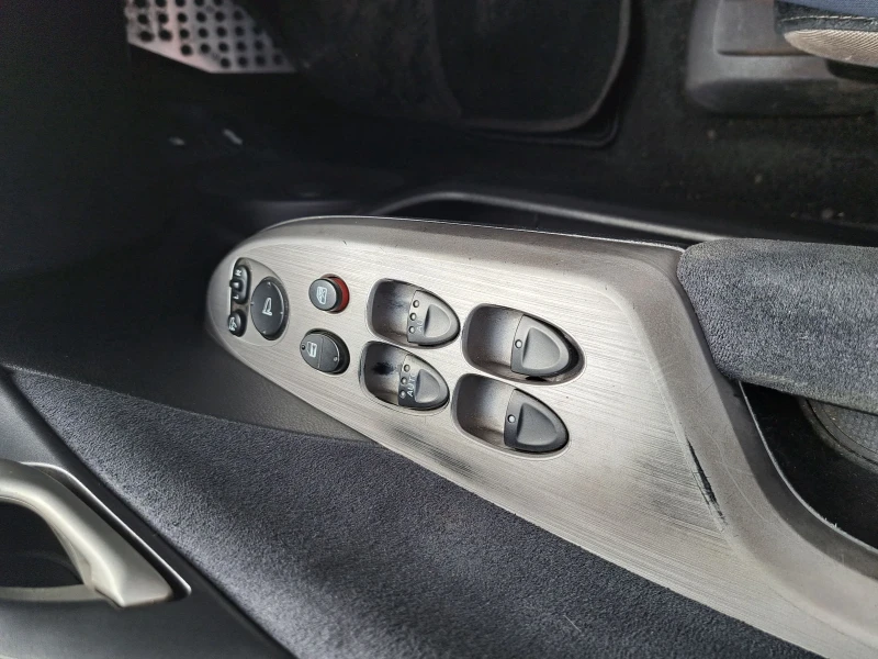 Honda Civic 1.8 I-VTEC , снимка 11 - Автомобили и джипове - 51037190