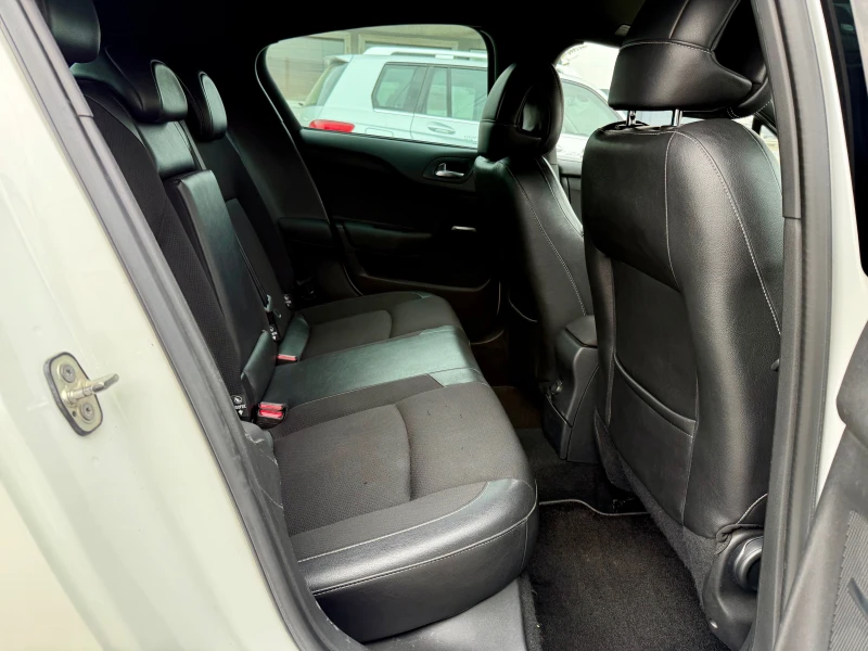 Citroen DS4 1.6 e-HDI ТОП СЪСТОЯНИЕ !, снимка 10 - Автомобили и джипове - 52097197