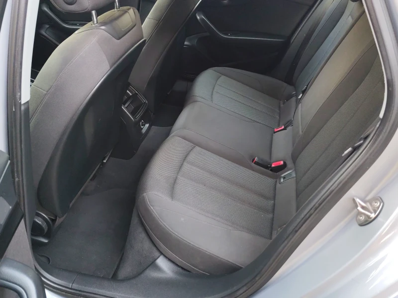Audi A4 3.0TDi AUTOMATIC , снимка 9 - Автомобили и джипове - 52238223
