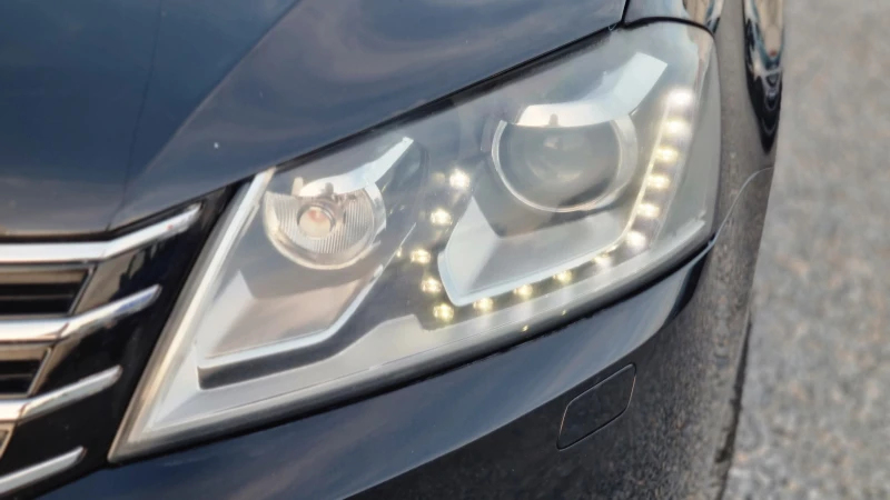 VW Passat 2.0 TDI  4-M  SWISS , снимка 13 - Автомобили и джипове - 52257689