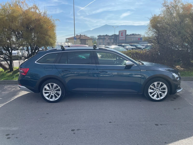 Skoda Superb Scout, снимка 3 - Автомобили и джипове - 52564649