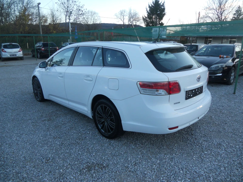 Toyota Avensis 2. 0 D4D Навигация, ЛИЗИНГ!!!, снимка 3 - Автомобили и джипове - 52615367