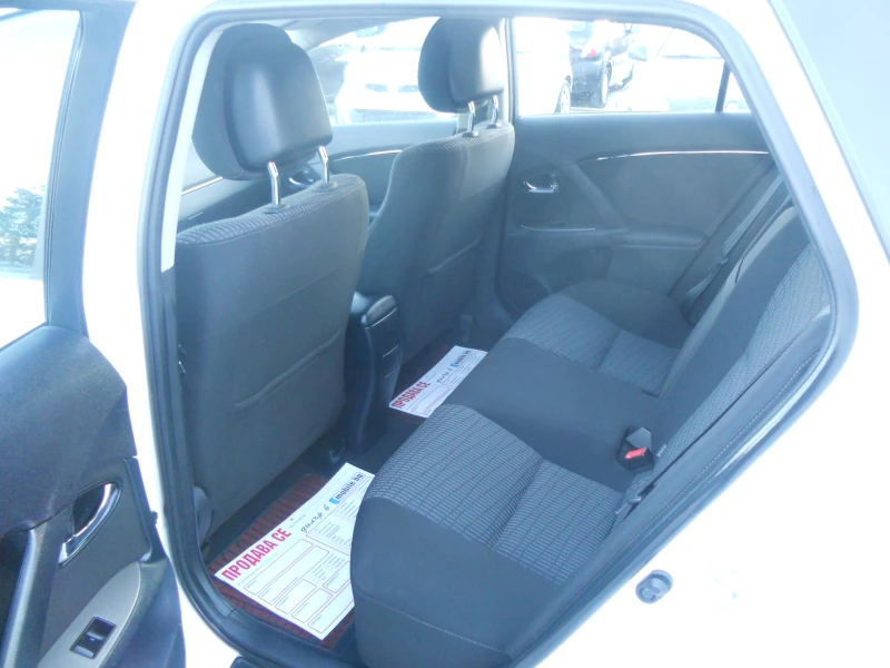 Toyota Avensis 2. 0 D4D Навигация, ЛИЗИНГ!!!, снимка 7 - Автомобили и джипове - 52615367