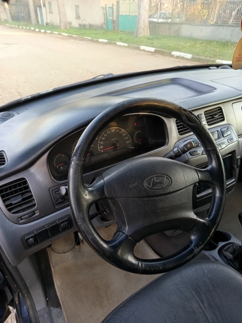 Hyundai Trajet, снимка 3 - Автомобили и джипове - 52677662