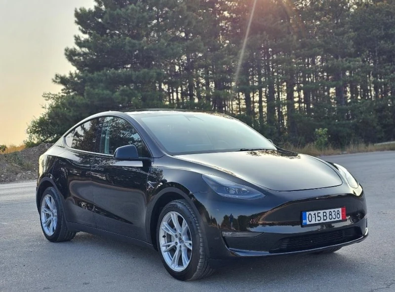 Tesla Model Y Като Нова, 2024 с Гаранция, снимка 7 - Автомобили и джипове - 52820811