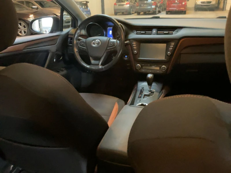 Toyota Avensis 1.8 VVT-i | С ГАРАНЦИЯ!!! , снимка 9 - Автомобили и джипове - 53154602