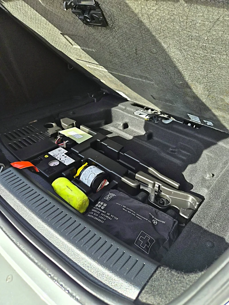 Mercedes-Benz A 180, снимка 7 - Автомобили и джипове - 53445270