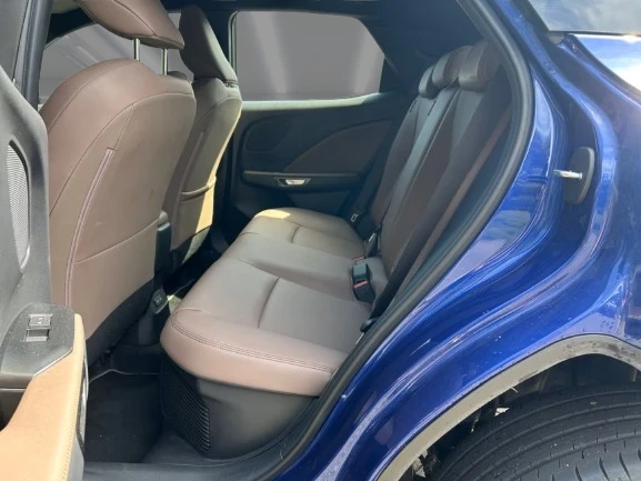 Lexus LBX = Elegant =  | Mobile.bg   12