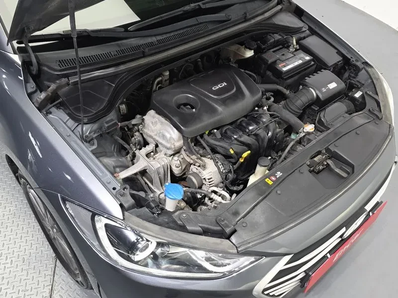 Hyundai Elantra  1.6 Gdi Smart Special, снимка 6 - Автомобили и джипове - 56719484