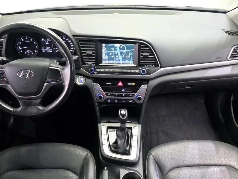 Hyundai Elantra  1.6 Gdi Smart Special, снимка 7 - Автомобили и джипове - 56719484