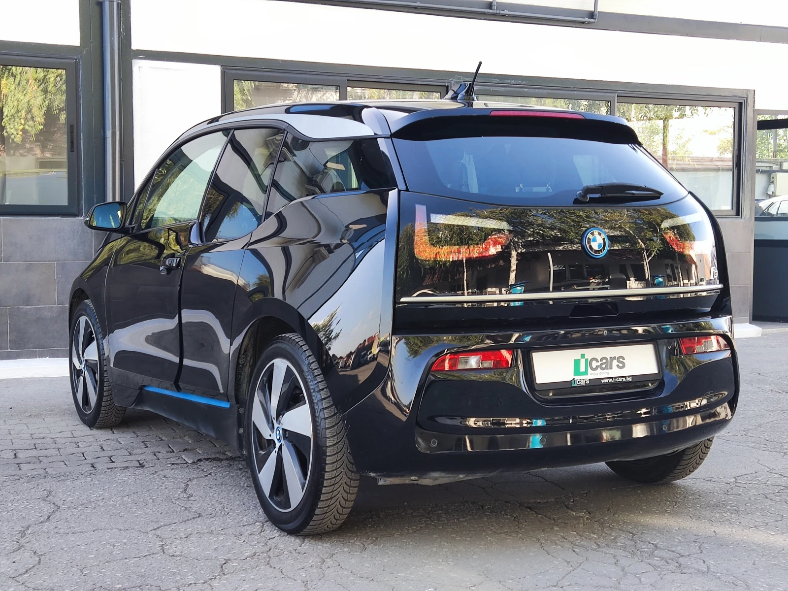 BMW i3 s 120 kw  - изображение 6