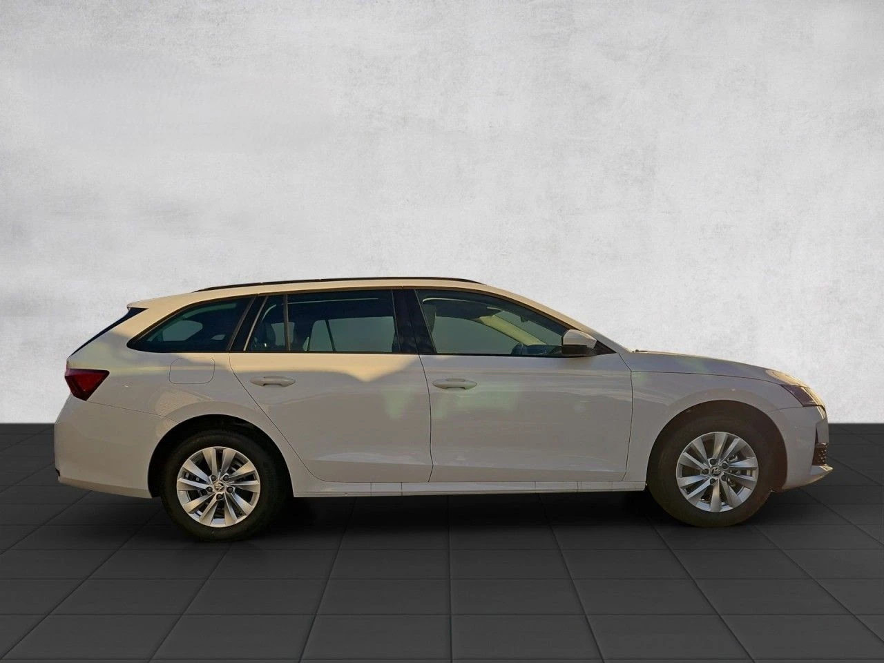 Skoda Octavia Combi 1.5 TSI DSG Selection - изображение 6