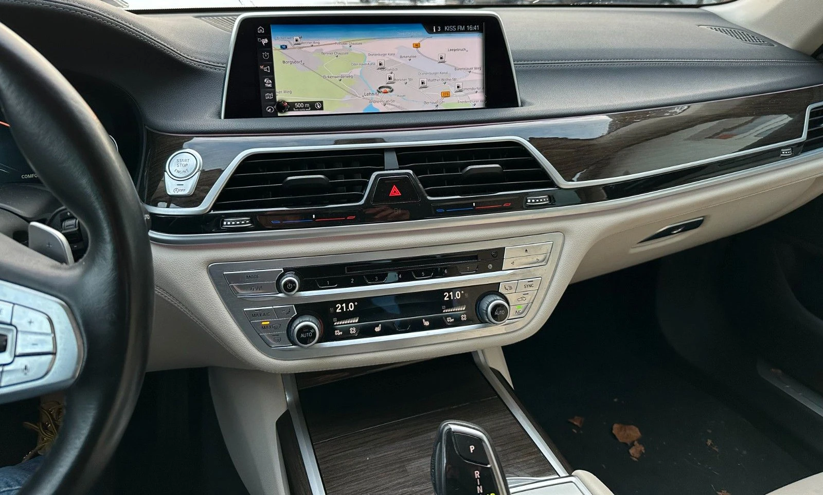 BMW 730 d/265HP/DISPLAYKEY/HEADUP/MEMORY/SOFTCLOSE/224f - изображение 10