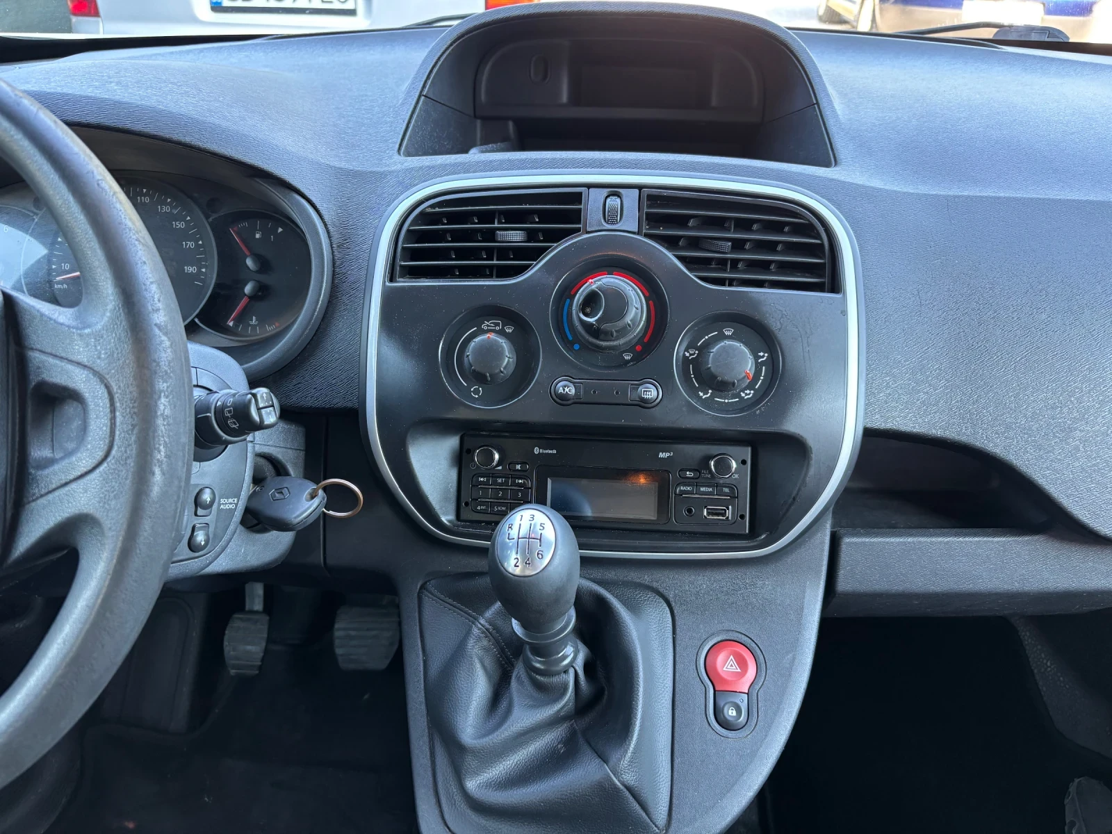 Renault Kangoo MAXI Euro 6 - изображение 10