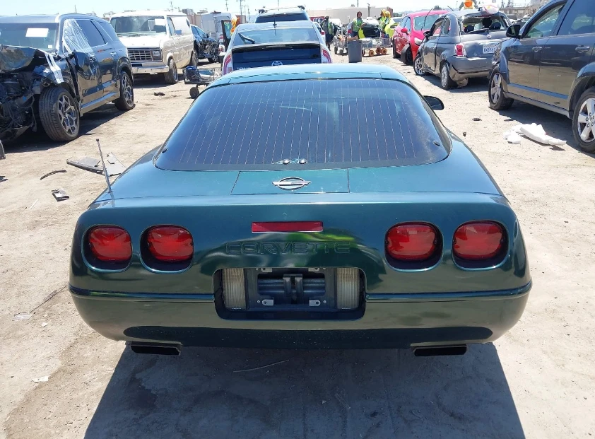 Chevrolet Corvette  - изображение 5