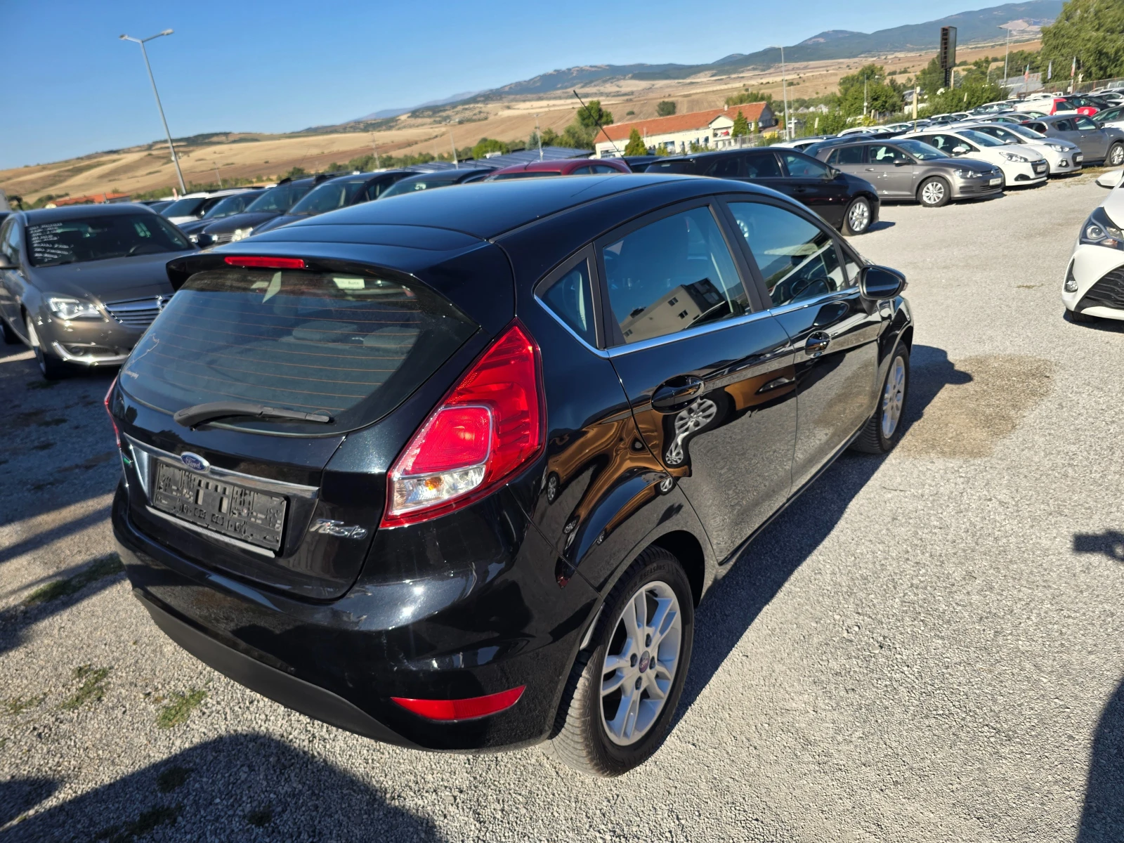 Ford Fiesta 1.0i-125-TITANIUM - изображение 5