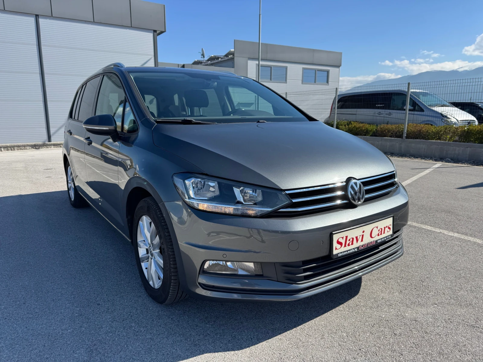 VW Touran 2.0 TDI 150 k.s. - HIGHLINE - 7 MESTEN - изображение 3