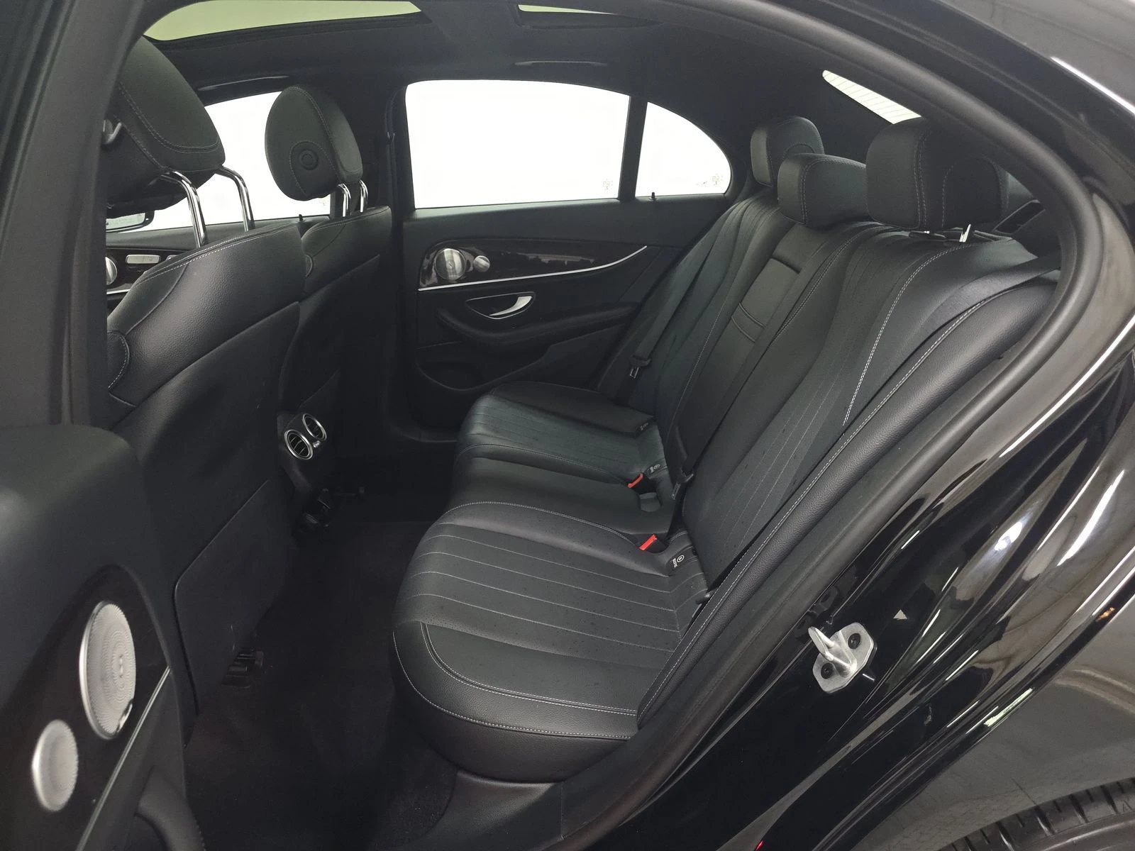 Mercedes-Benz E 350   / DESIGNO PACKAGE | Mobile.bg   13