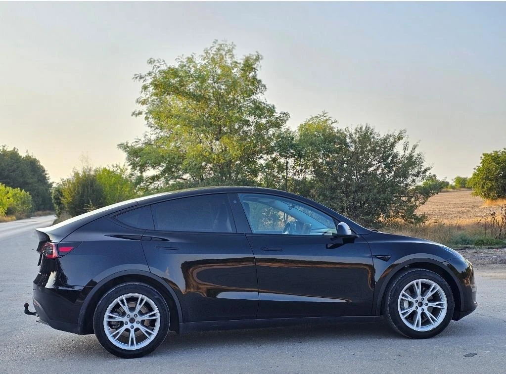 Tesla Model Y Като Нова, 2024 с Гаранция - изображение 6