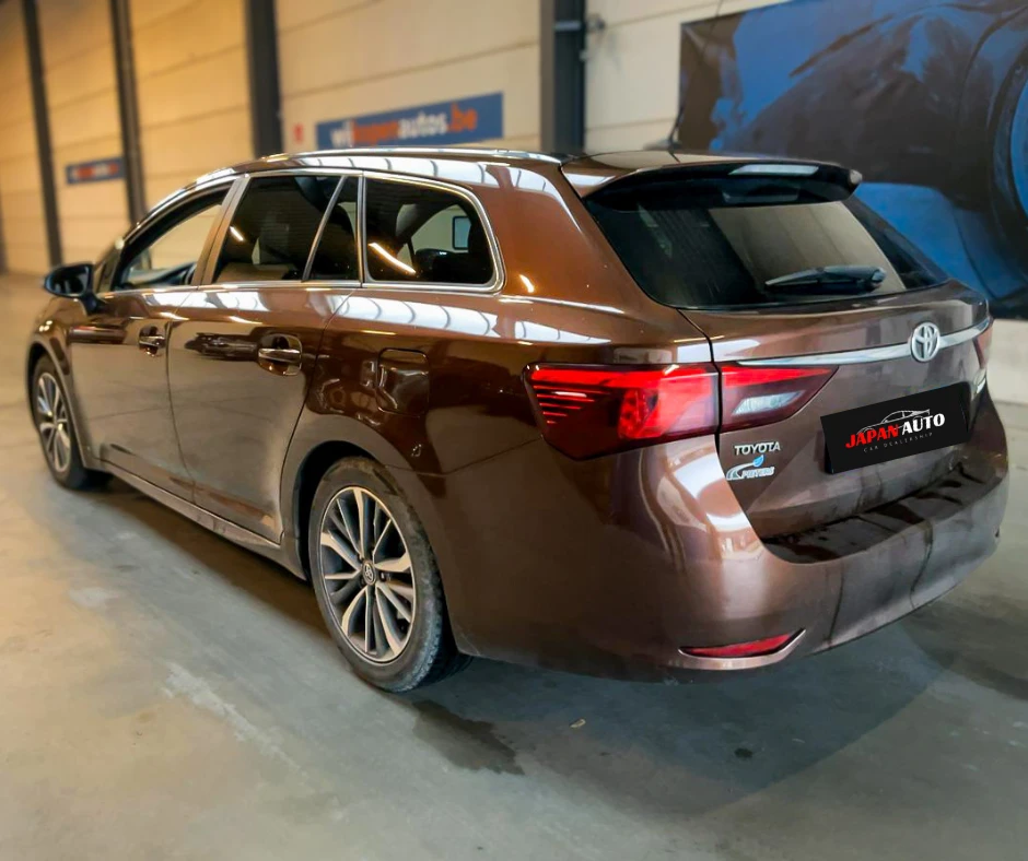 Toyota Avensis 1.8 VVT-i | С ГАРАНЦИЯ!!!  - изображение 6