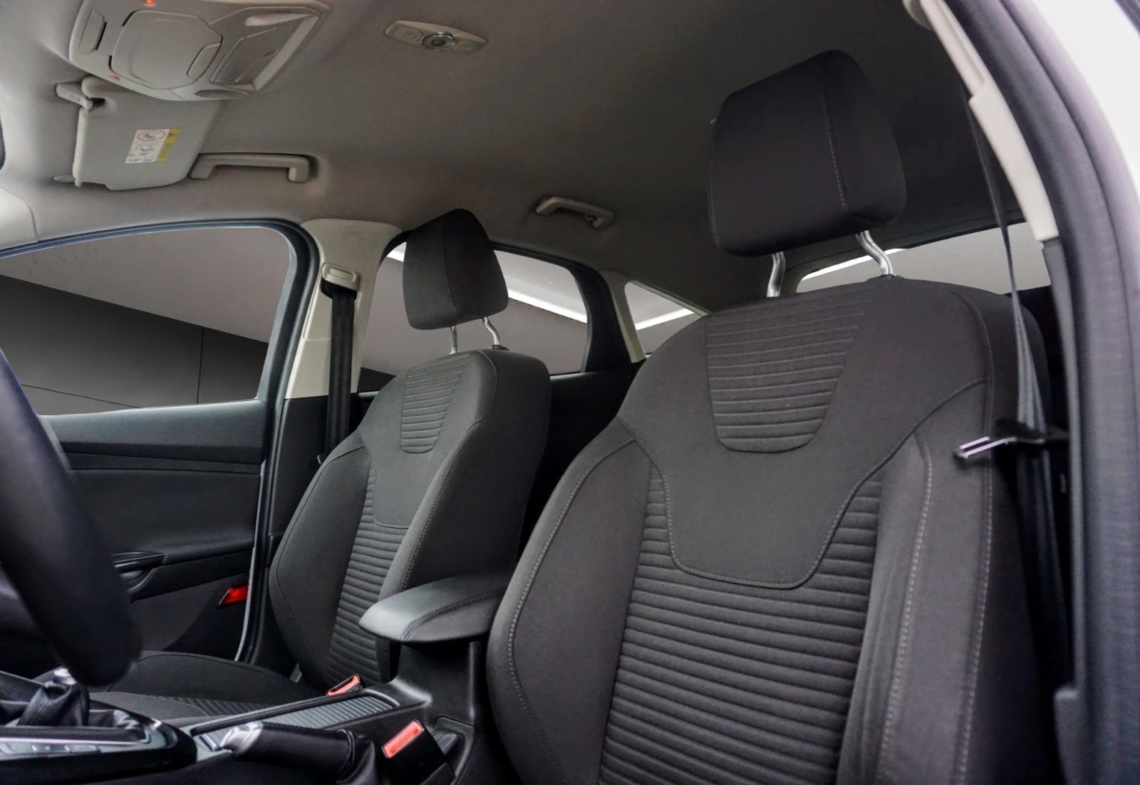 Ford Focus 1.5TDCI TITANIUM, снимка 7 - Автомобили и джипове - 53428885