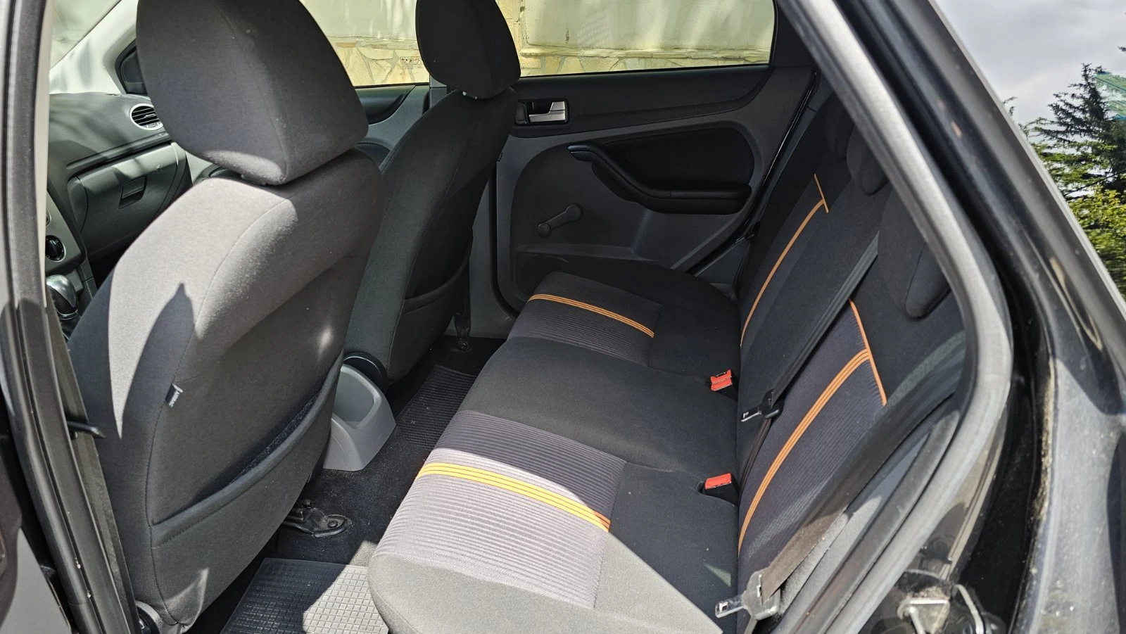 Ford Focus 1.6, снимка 14 - Автомобили и джипове - 53962180