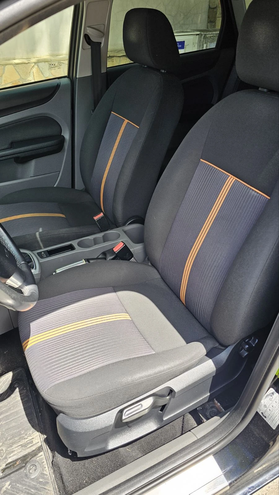 Ford Focus 1.6, снимка 11 - Автомобили и джипове - 53962180