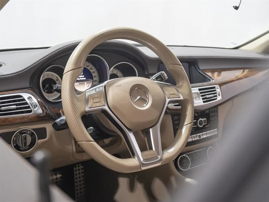Mercedes-Benz CLS 550 * HARMAN* KARDON* ОБДУХВАНЕ* КАМЕРИ* KEYLESS* , снимка 7 - Автомобили и джипове - 54382253