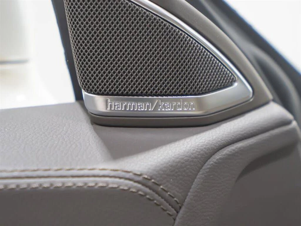 Mercedes-Benz CLS 550 * HARMAN* KARDON* ОБДУХВАНЕ* КАМЕРИ* KEYLESS* , снимка 14 - Автомобили и джипове - 54382253