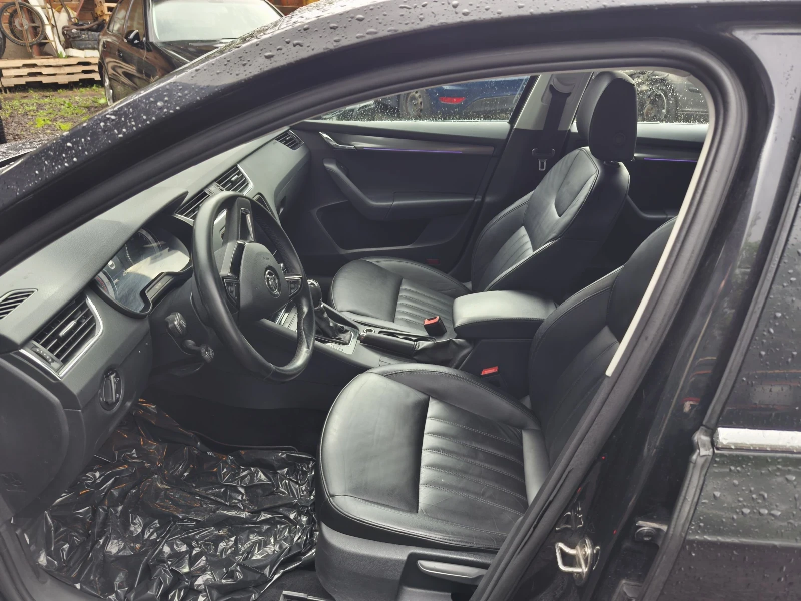 Skoda Octavia 1.5 Gtec, снимка 6 - Автомобили и джипове - 54655232