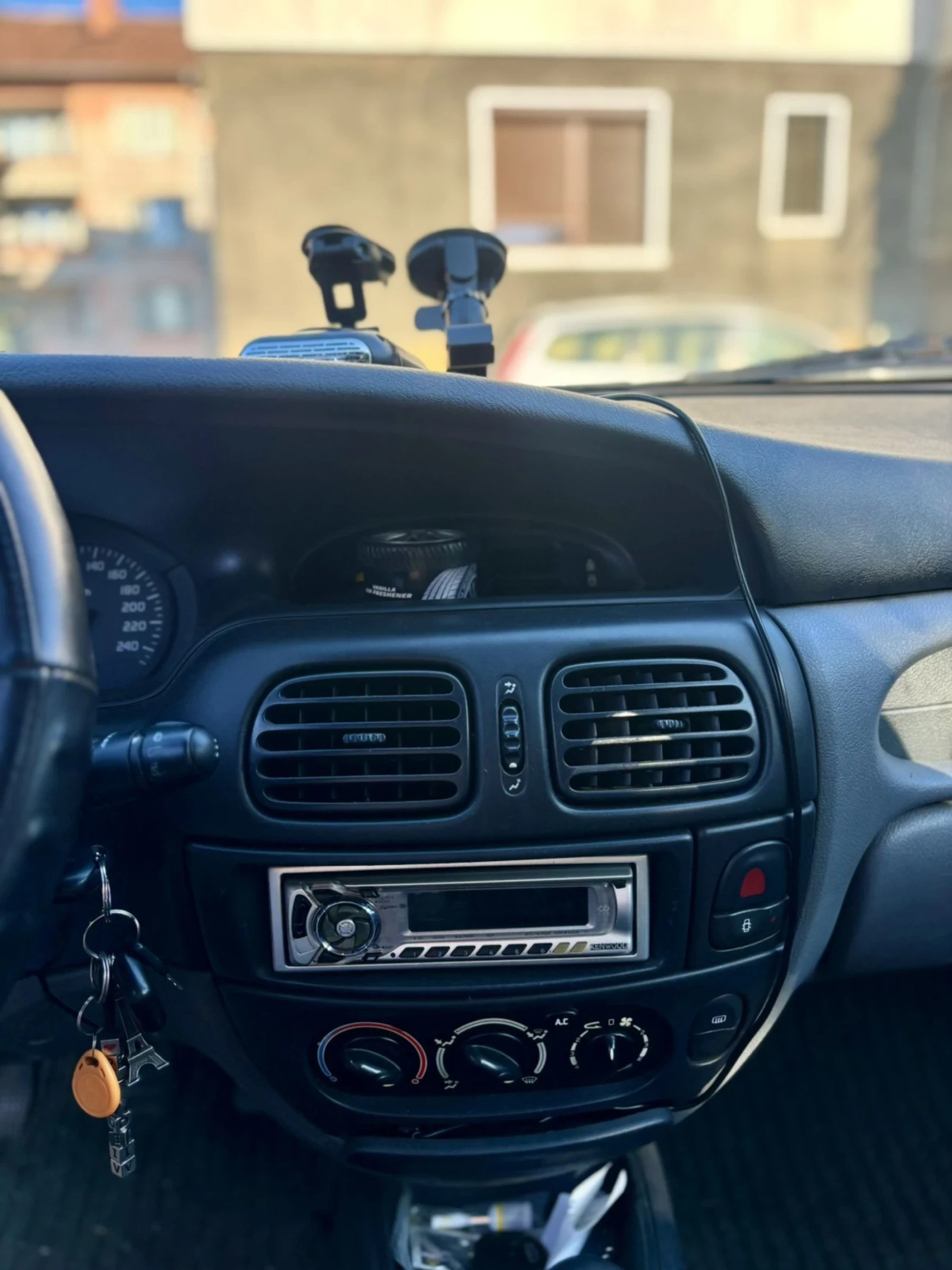 Renault Megane 1.4 16V, Бензин/Газ, снимка 10 - Автомобили и джипове - 55156889