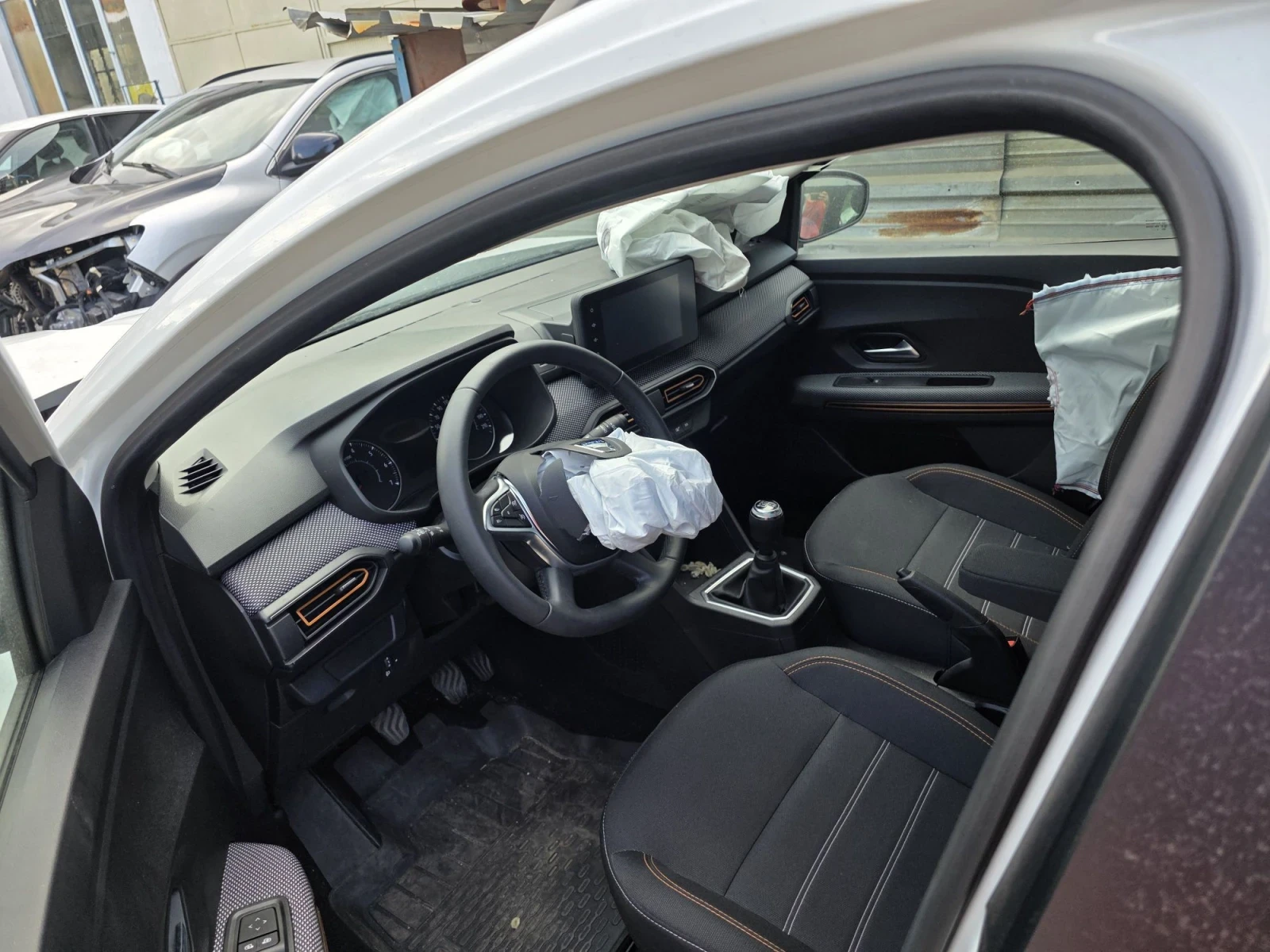 Dacia Sandero Stepway 1.0t, снимка 5 - Автомобили и джипове - 55949074