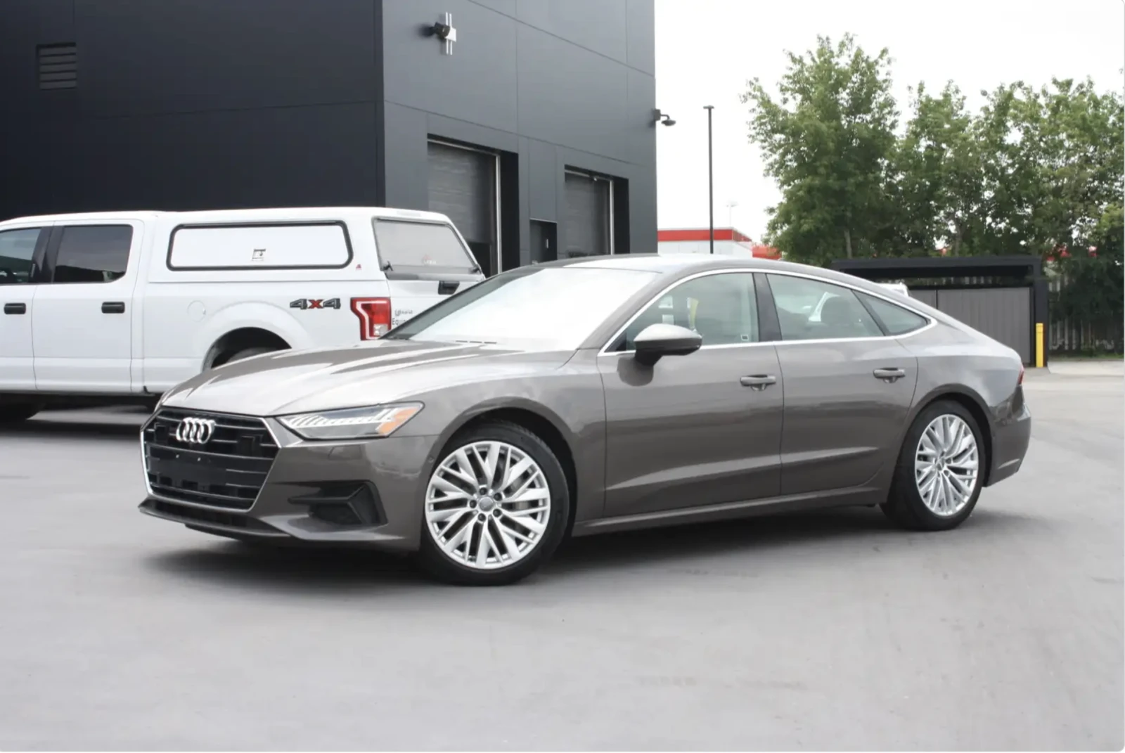 Audi A7 Technik / Bang & Olufsen / Quattro / ОБДУХ/ 360CAM, снимка 2 - Автомобили и джипове - 56214352