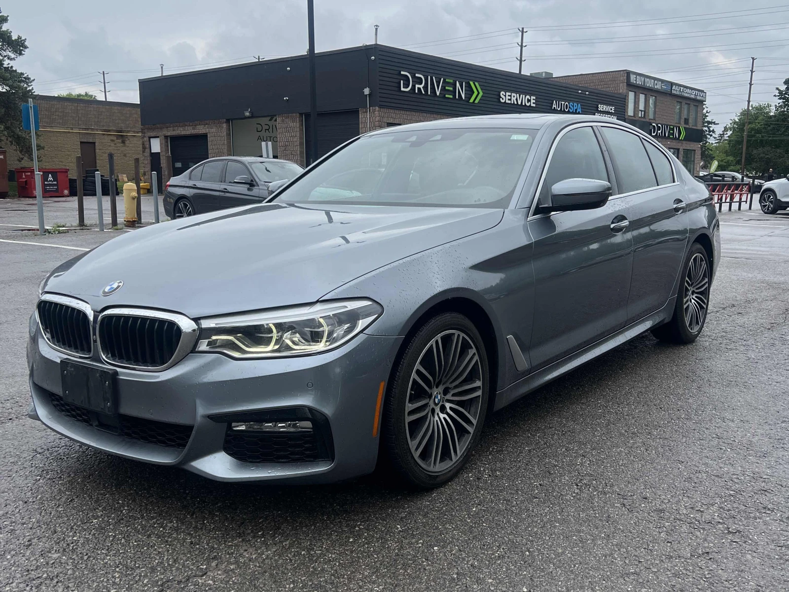 BMW 530 i xDrive, ПАНО, АВТОКРЕДИТ