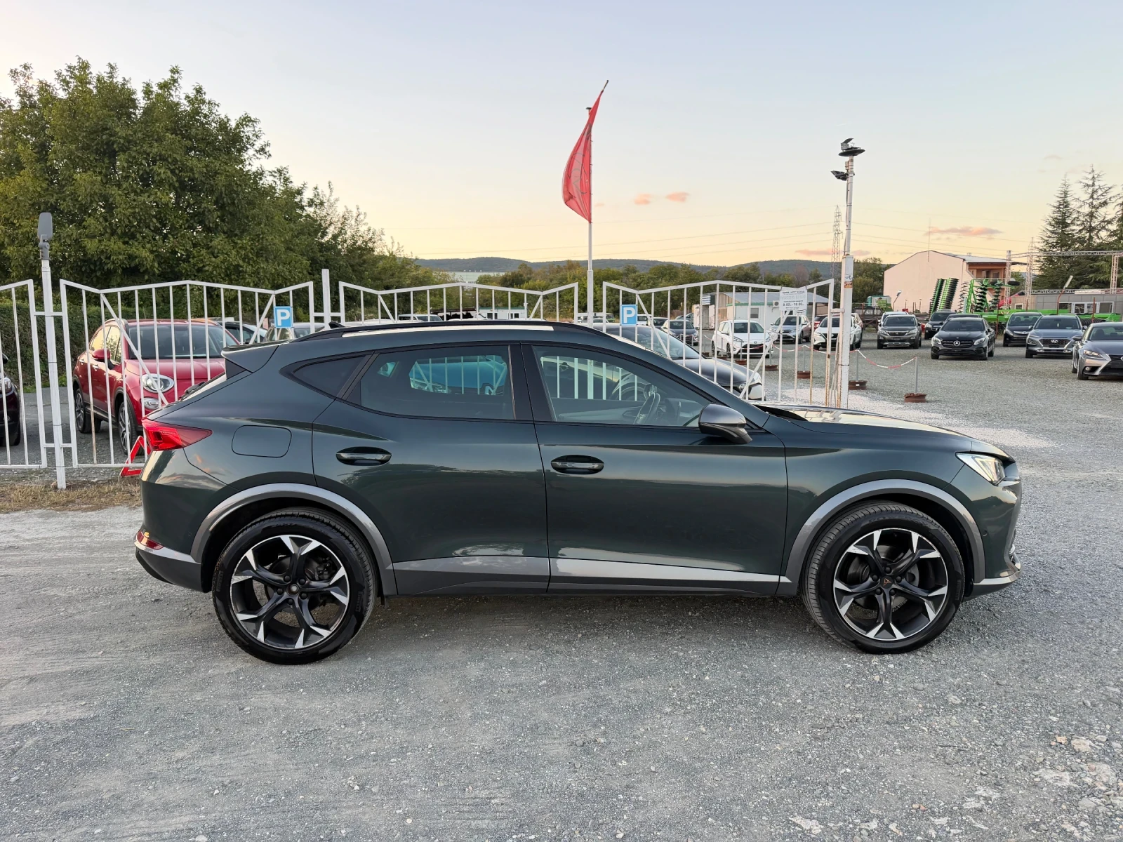 Cupra Formentor PREMIUM / 4X4 / АВТОМАТИК / ЕВРО6 / 127 000 км , снимка 5 - Автомобили и джипове - 56332168