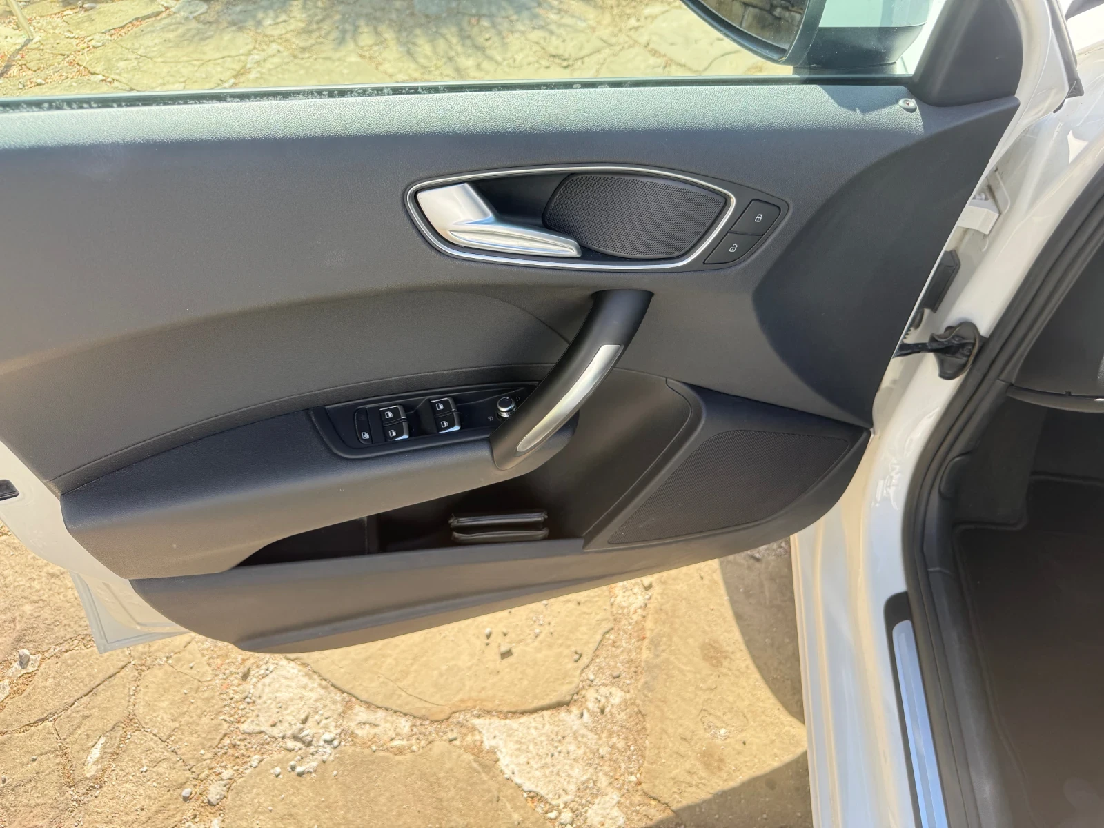 Audi A1 Sportback, снимка 13 - Автомобили и джипове - 56445516