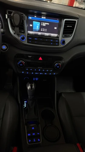 Hyundai Tucson 4x4 БЕЗ ЗАБЕЛЕЖКИ   БЕЗ РАЗХОДИ   FULL+ FULL, снимка 9