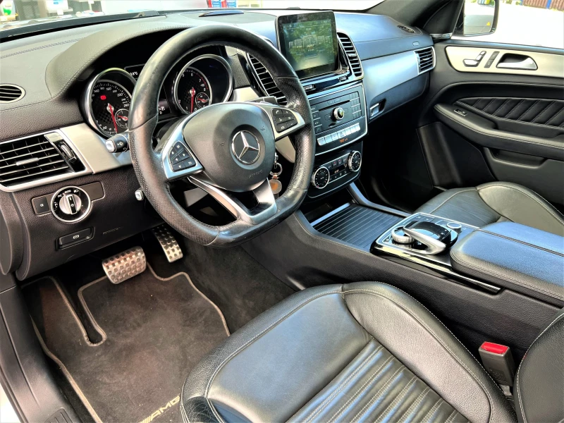 Mercedes-Benz GLE 43 AMG / COUPE/ 4M/ HARMAN-KARDON/ PANO/ CAMERA/ AIRMATIC, снимка 10 - Автомобили и джипове - 47783293