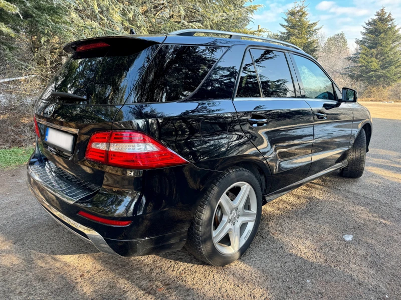 Mercedes-Benz ML 350 BLUETEC 4 MATIC AMG LINE, снимка 5 - Автомобили и джипове - 48555579